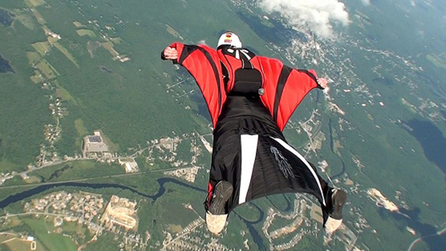 Wingsuit Fly: Đối mặt tử thần, thỏa mãn ước mơ bay